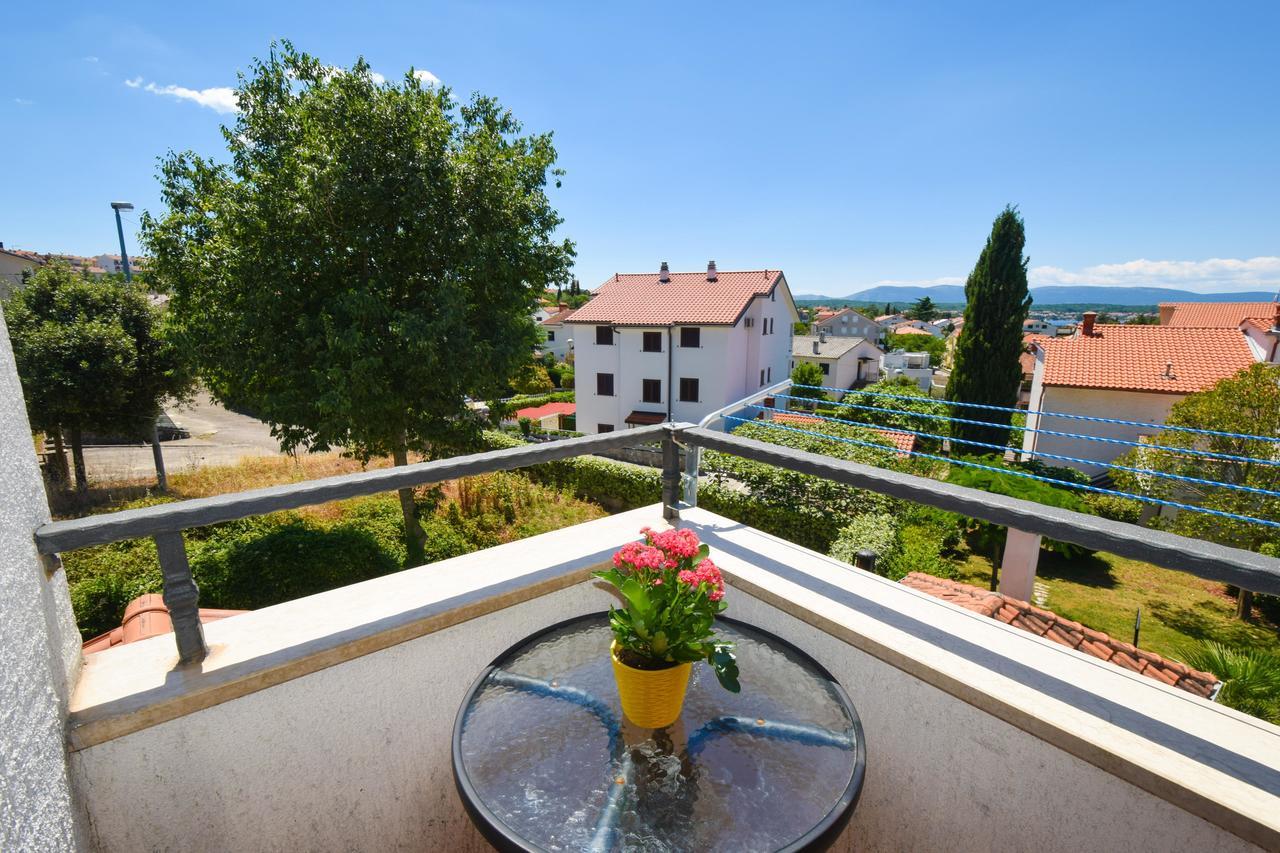 Apartments Drago Malinska Exterior foto